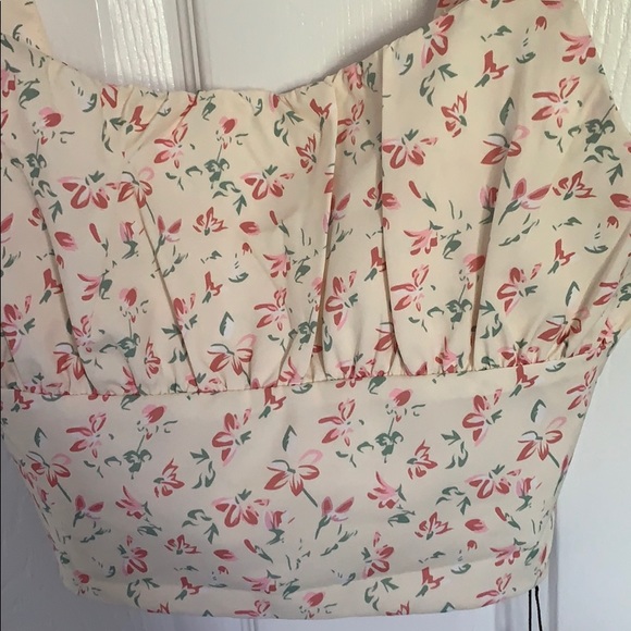 New zaful floral crop top - Picture 4 of 5
